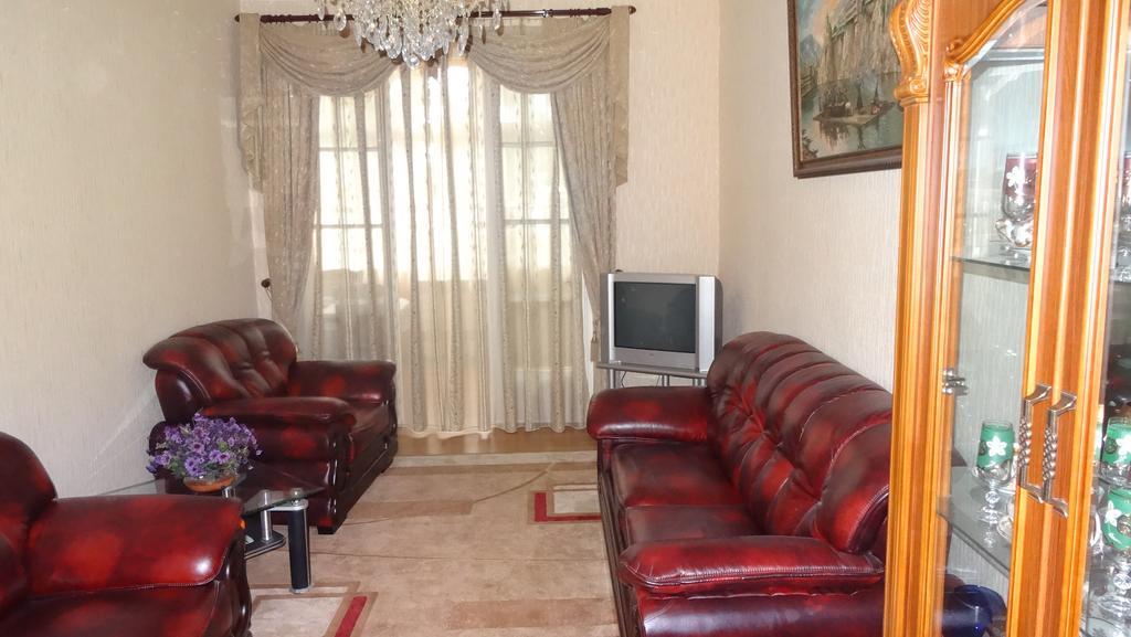 Apartment Vake-Saburtalo Тбілісі Екстер'єр фото